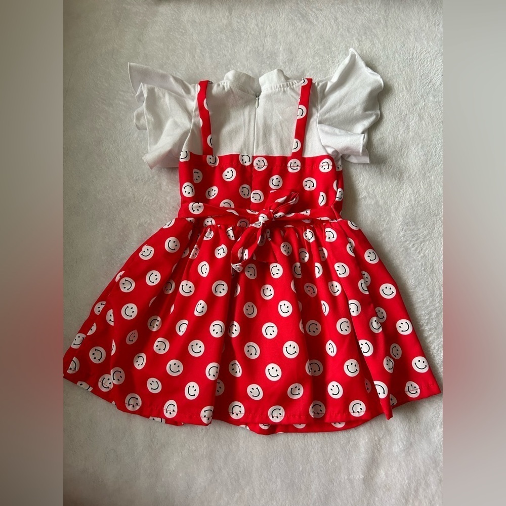 Smiley face dress - Picture 2 of 4